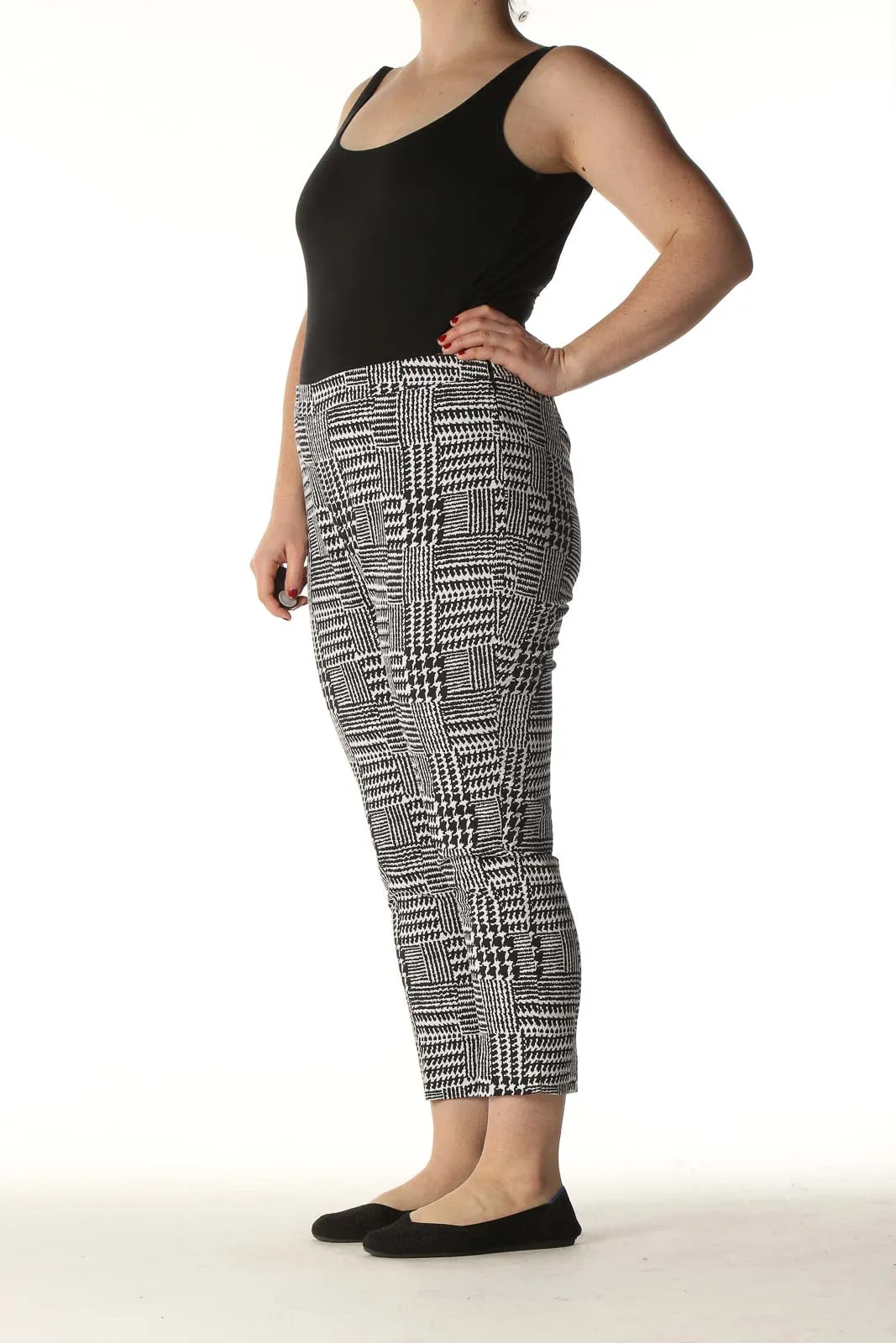 Black Houndstooth Casual Capri Pants