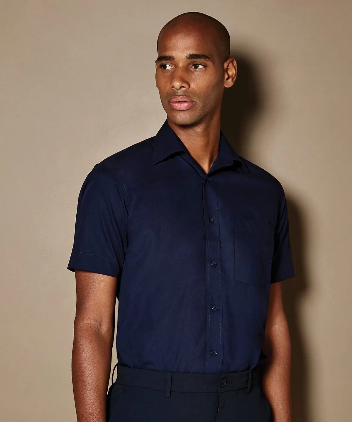 Business shirt short-sleeved (classic fit) | Black