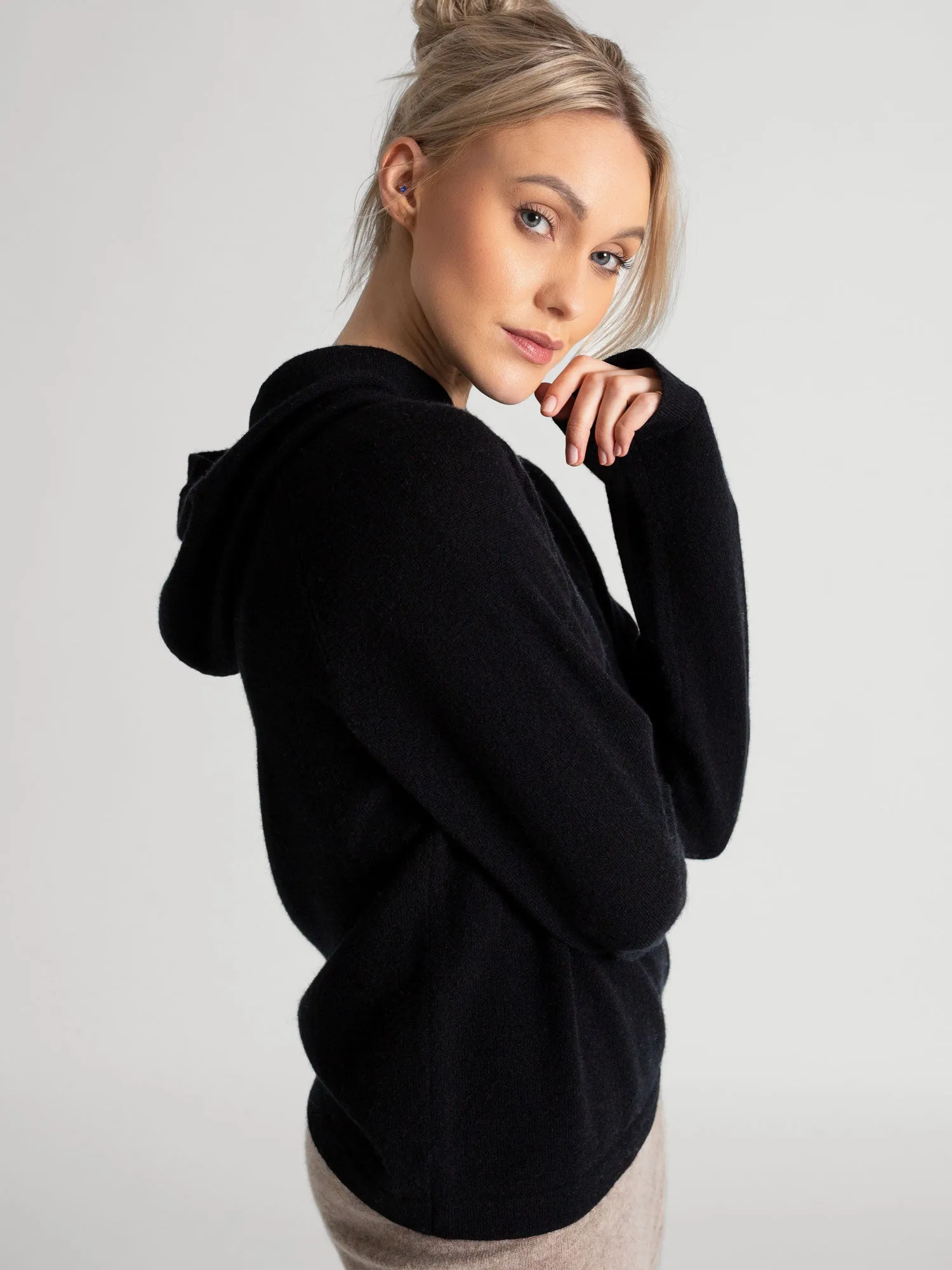 Cashmere sweater "Ada" - black