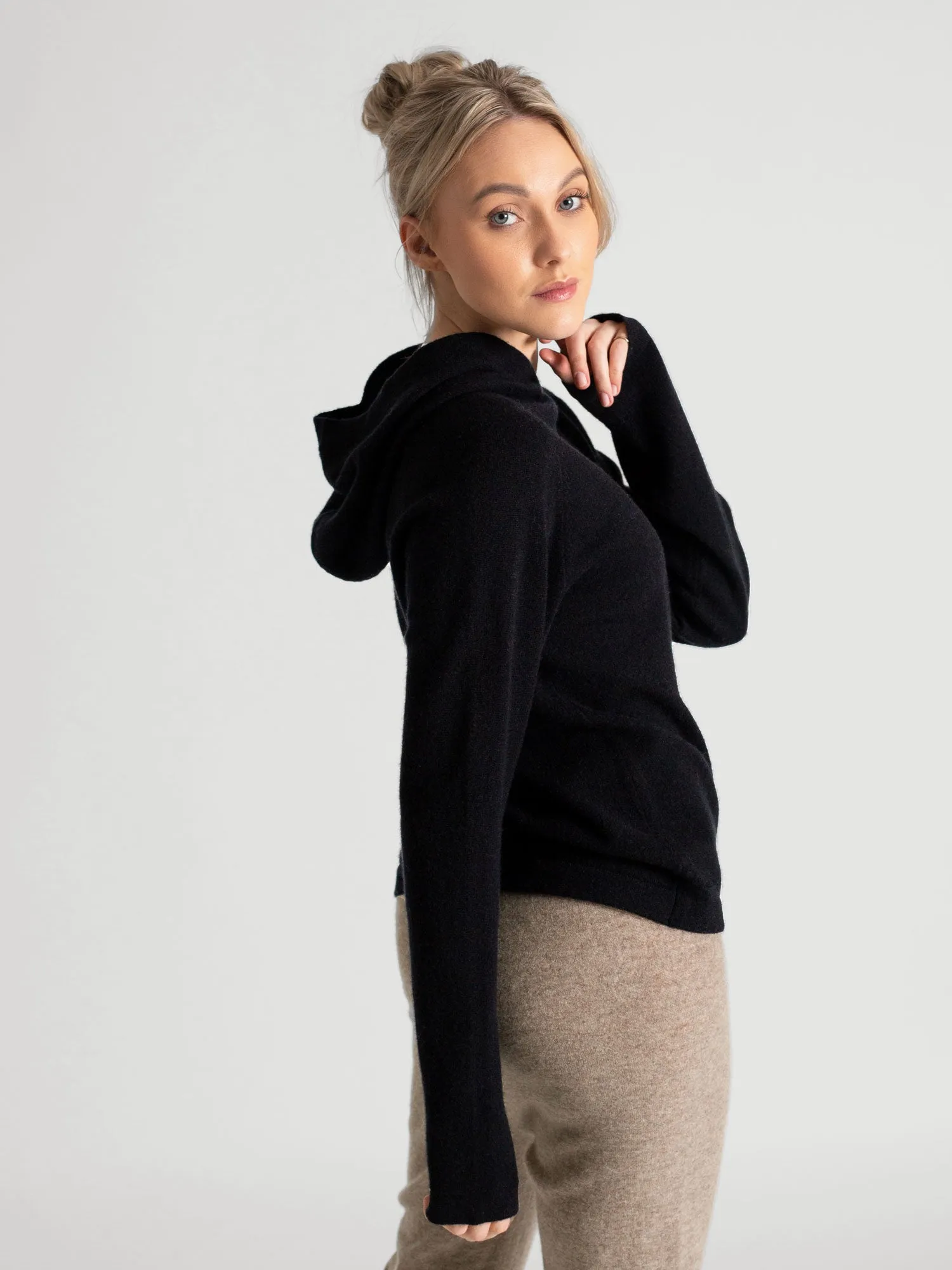 Cashmere sweater "Ada" - black