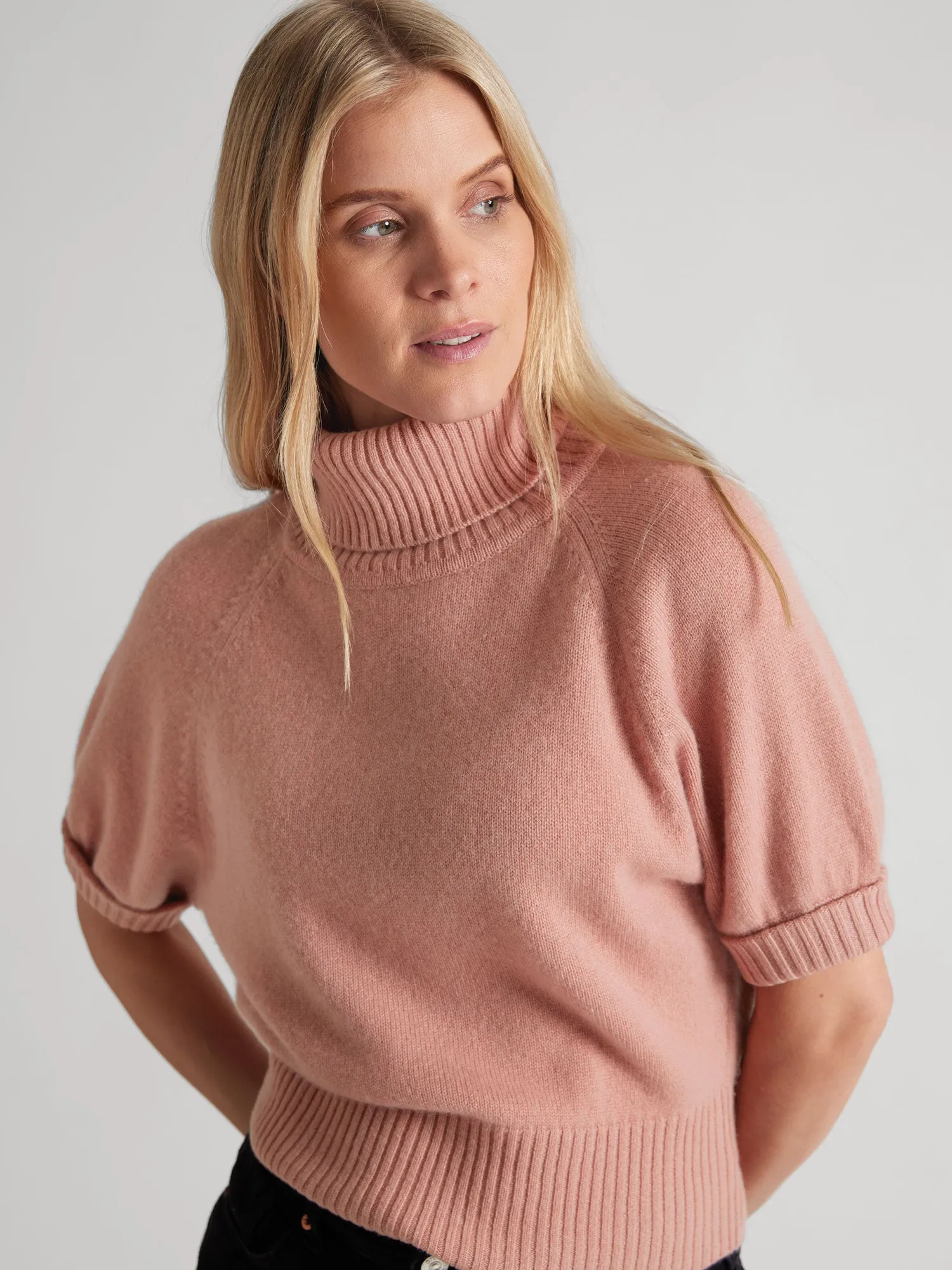 Cashmere sweater "Una" - peachy pink