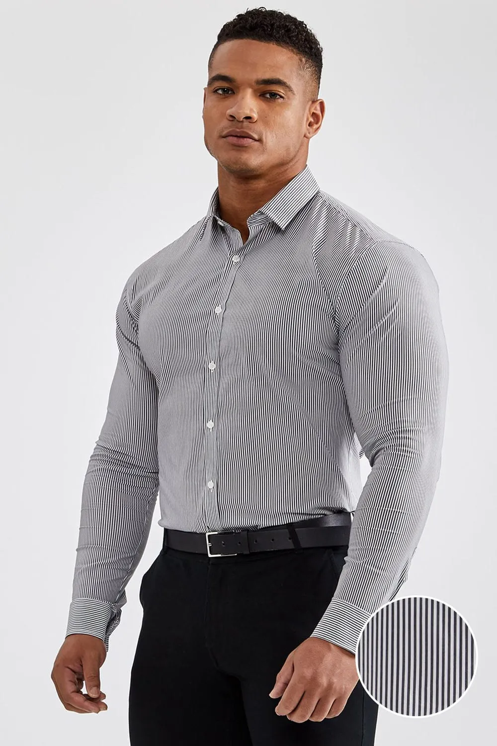 Essential Business Shirt in Striped Black