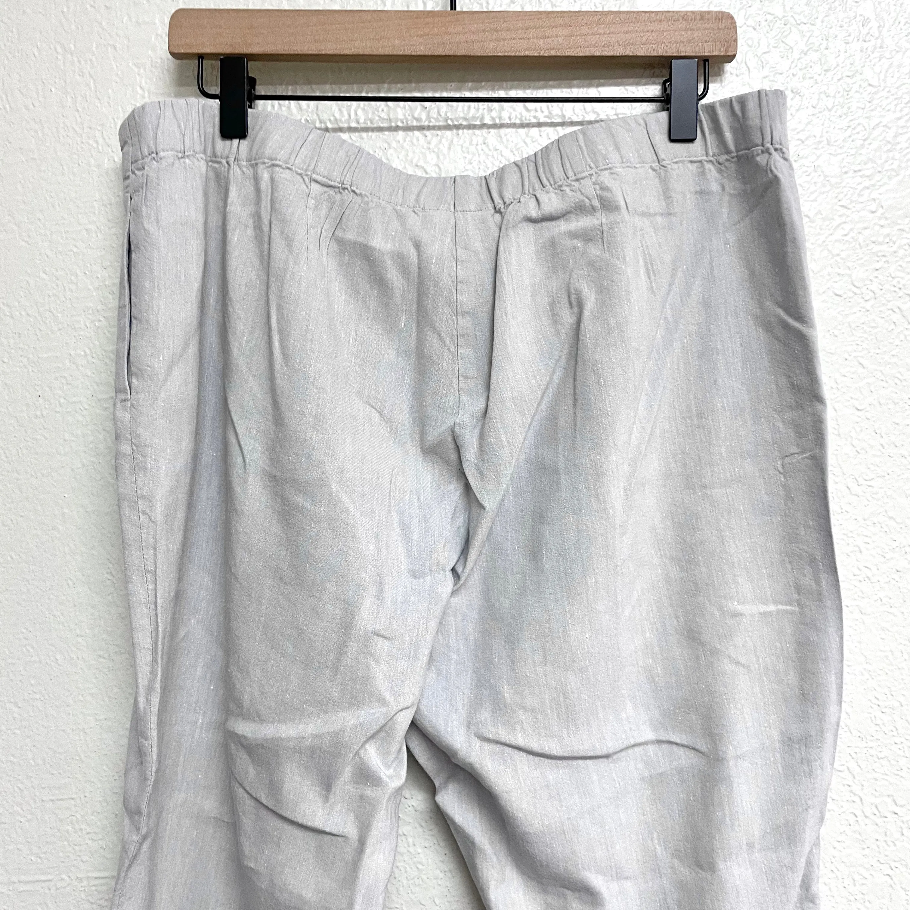 Linen Blend Capris