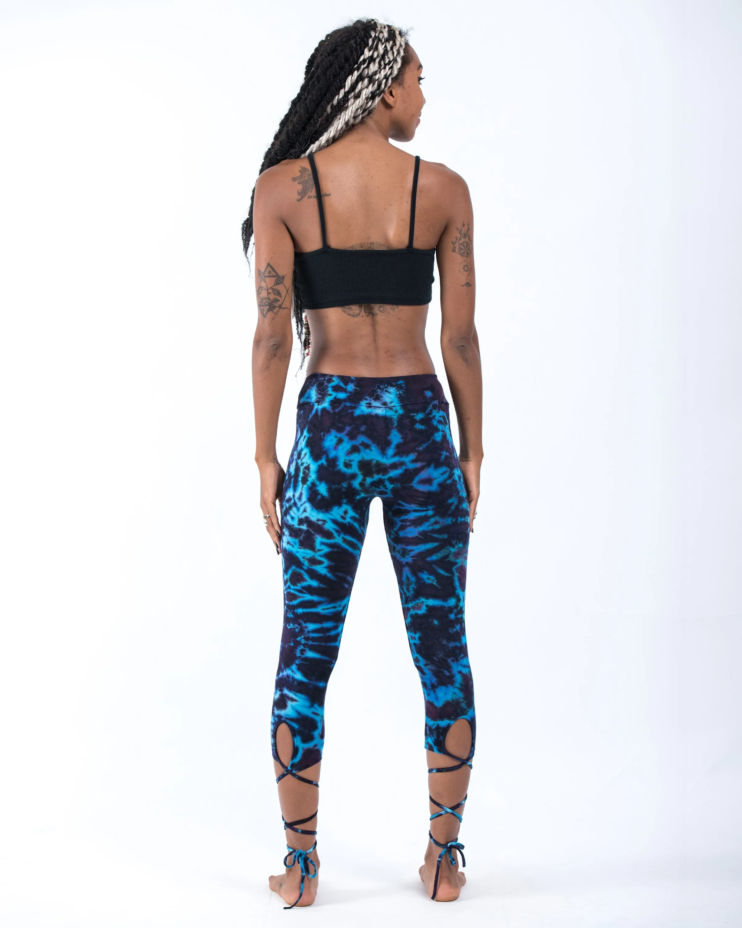 Marble Tie Dye Capri Leggings in Indigo