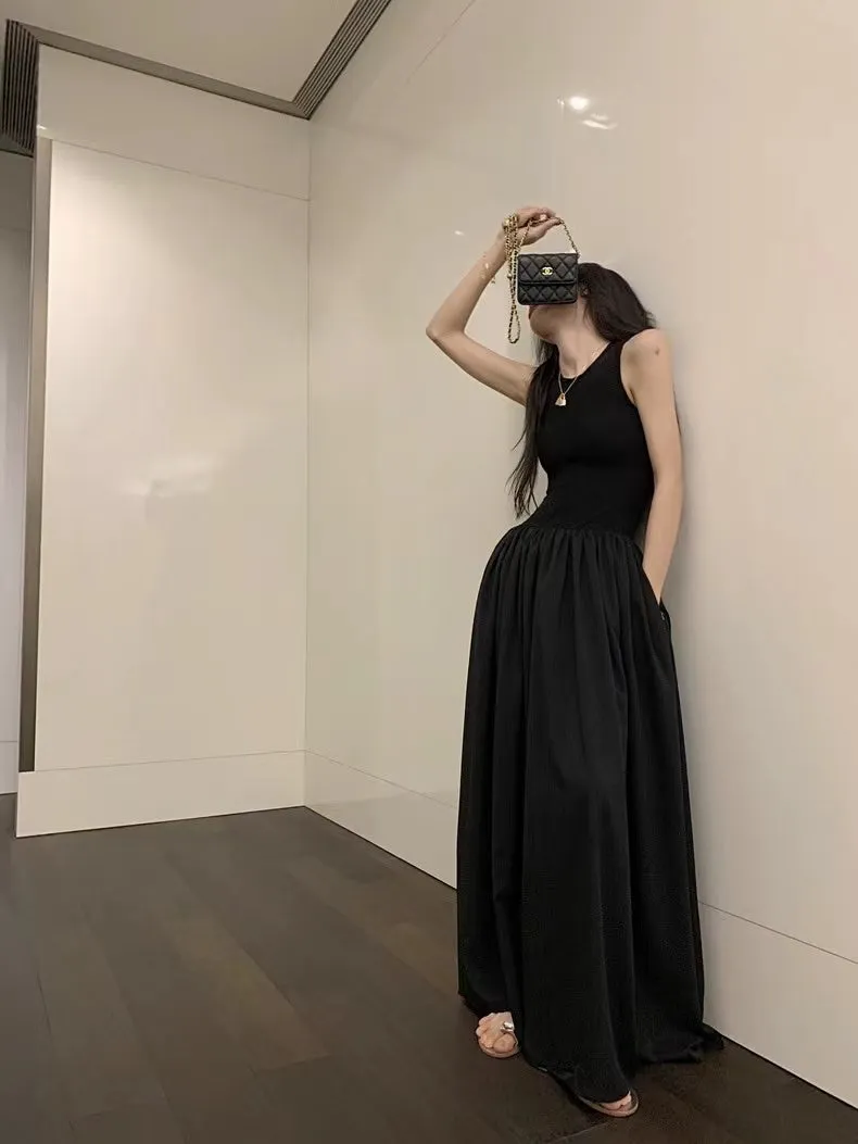 Minimalist Sleeveless Elegant Long Dress