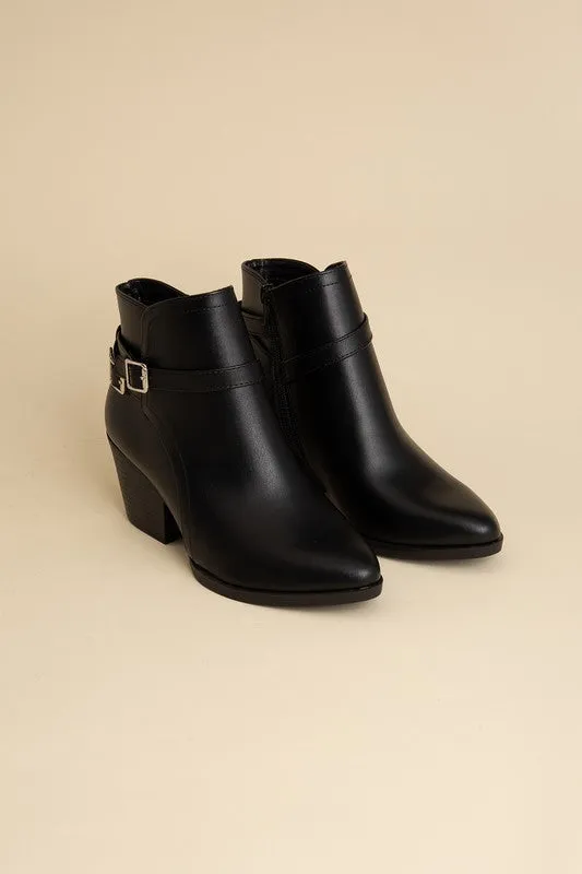 Nora Ankle Boots With Buckle Detail