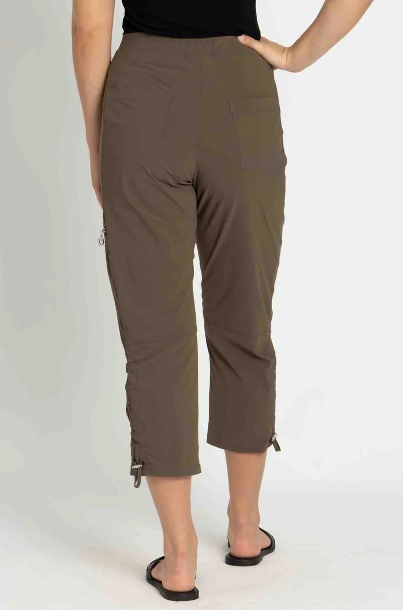 Paula Ryan - Slouch Waist Clam Digger Capri in Khaki