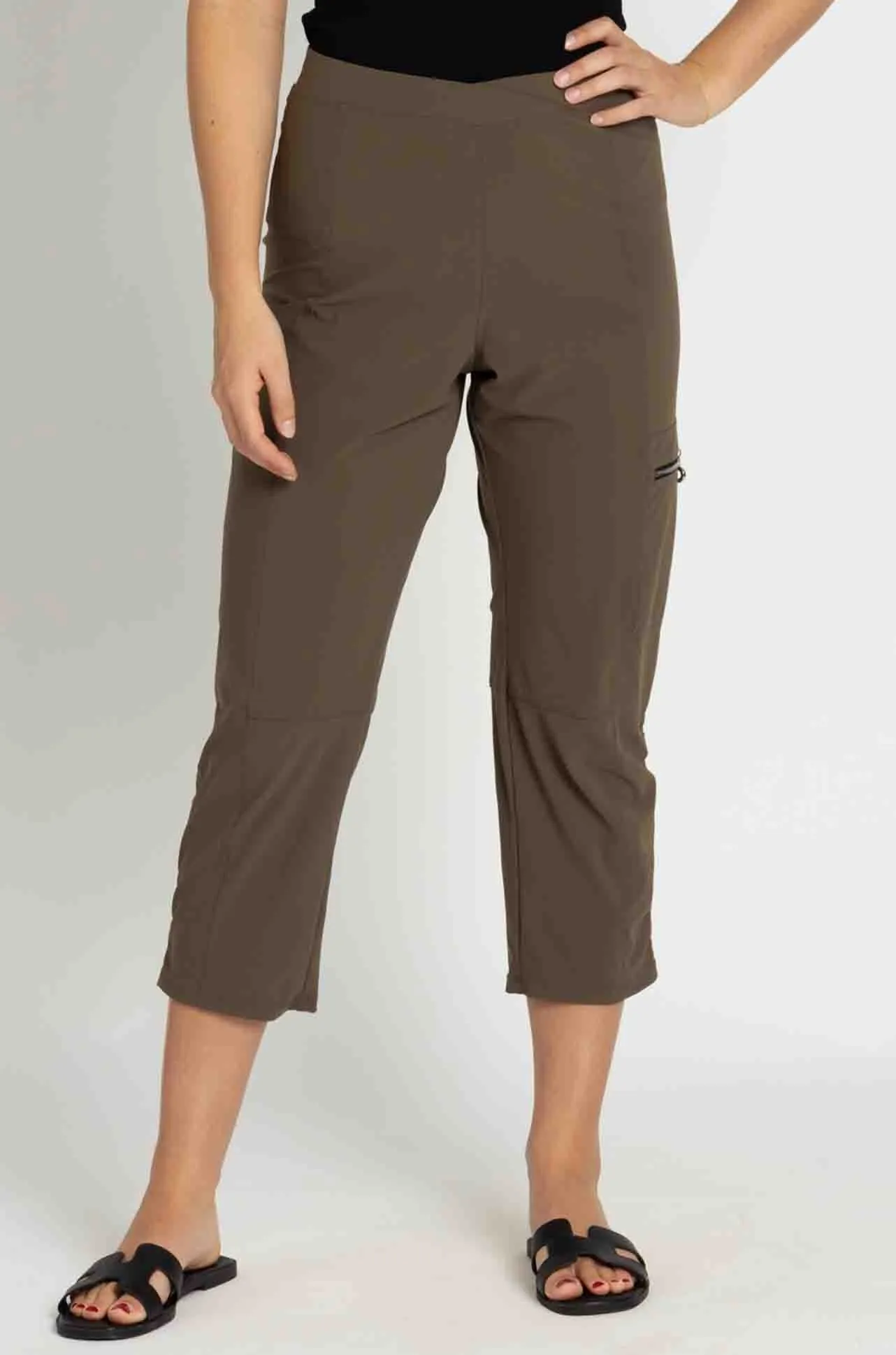 Paula Ryan - Slouch Waist Clam Digger Capri in Khaki