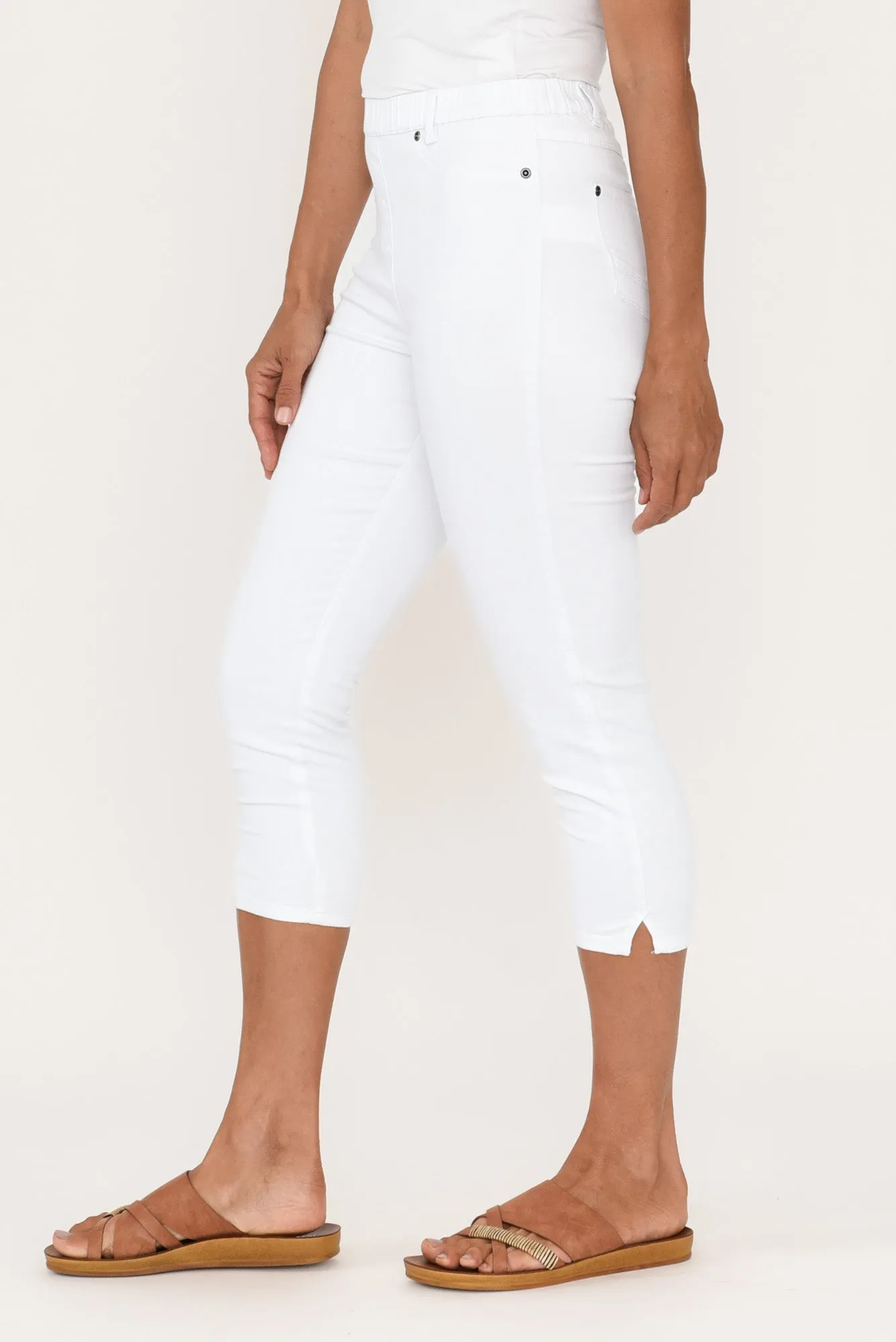 Reed White Stretch Cotton Capri Pants