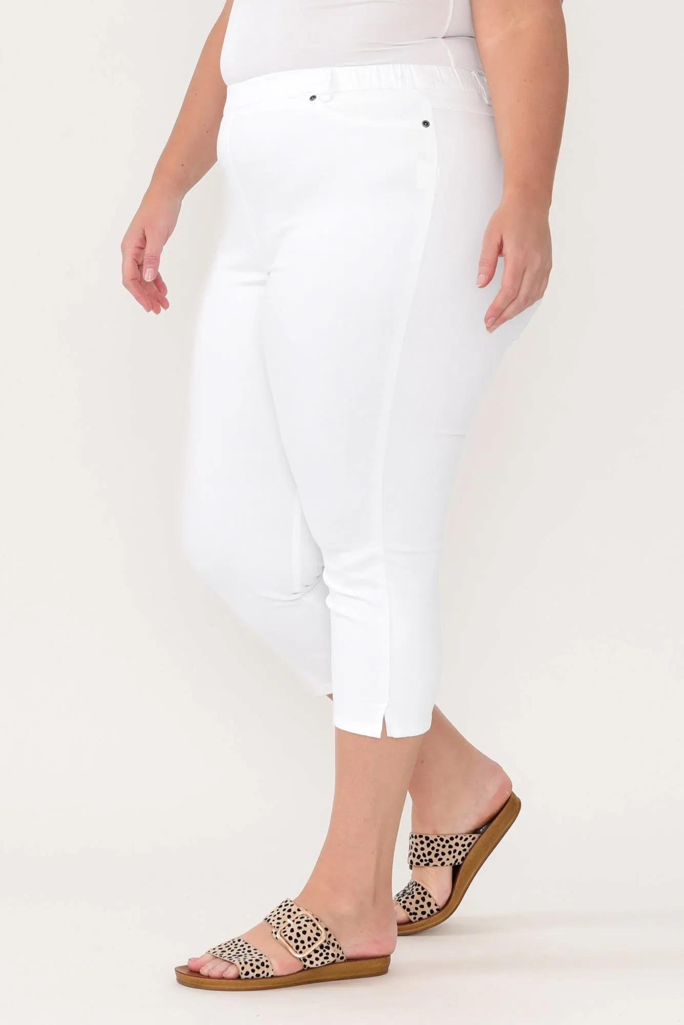 Reed White Stretch Cotton Capri Pants