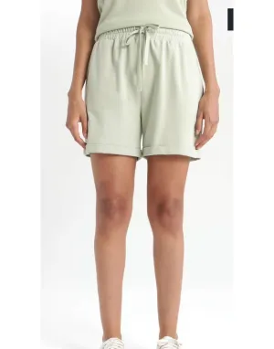 Shorts in Pistachio