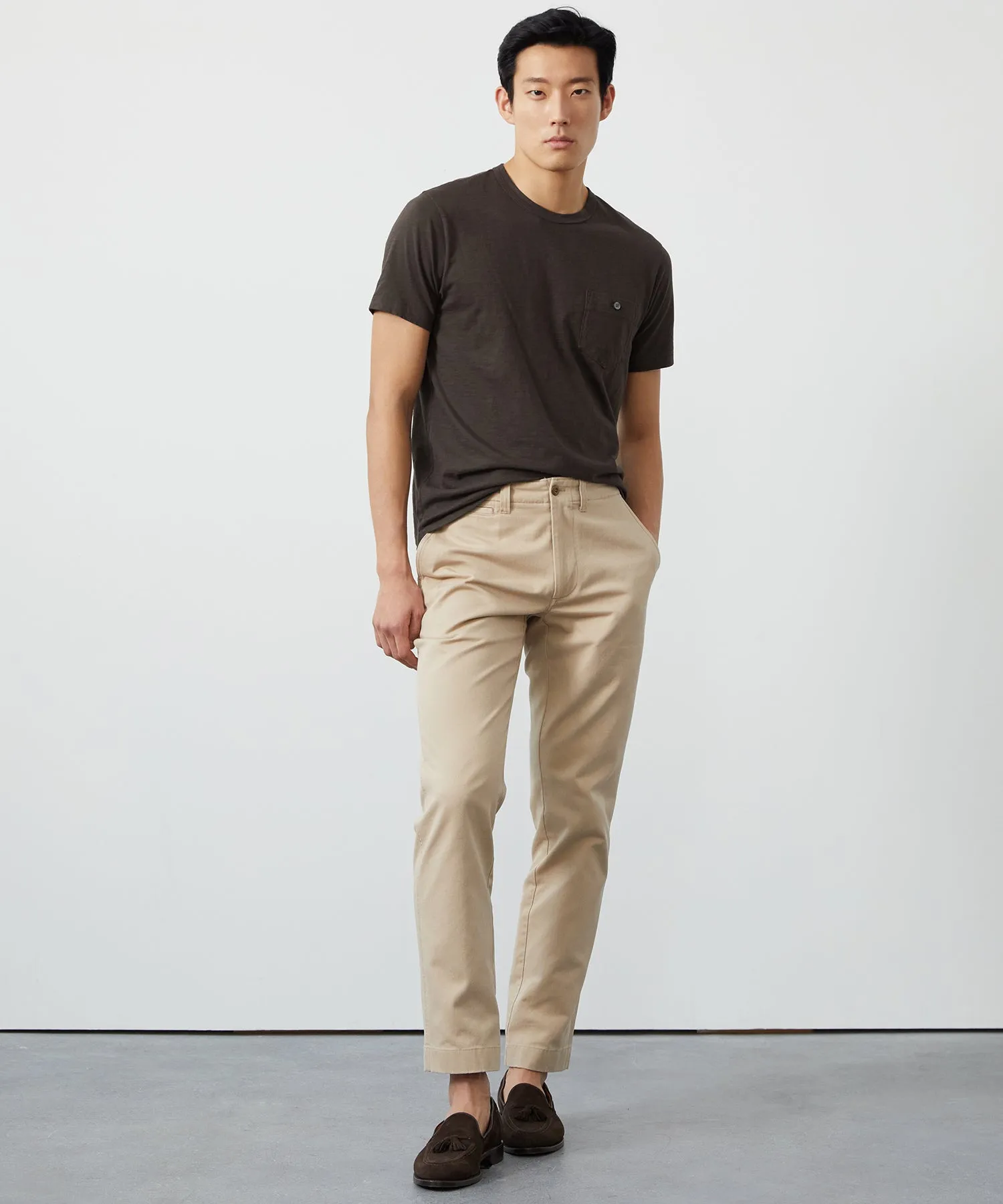 Straight Fit Favorite Chino in Desert Beige