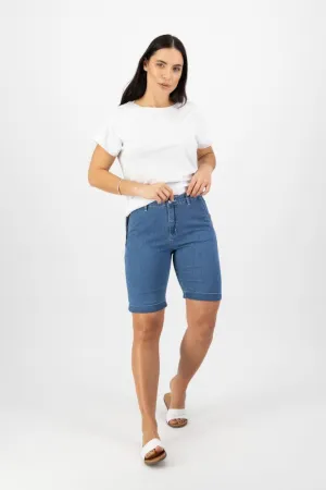 Vassalli Slim Leg Above Knee Shorts Mid Wash