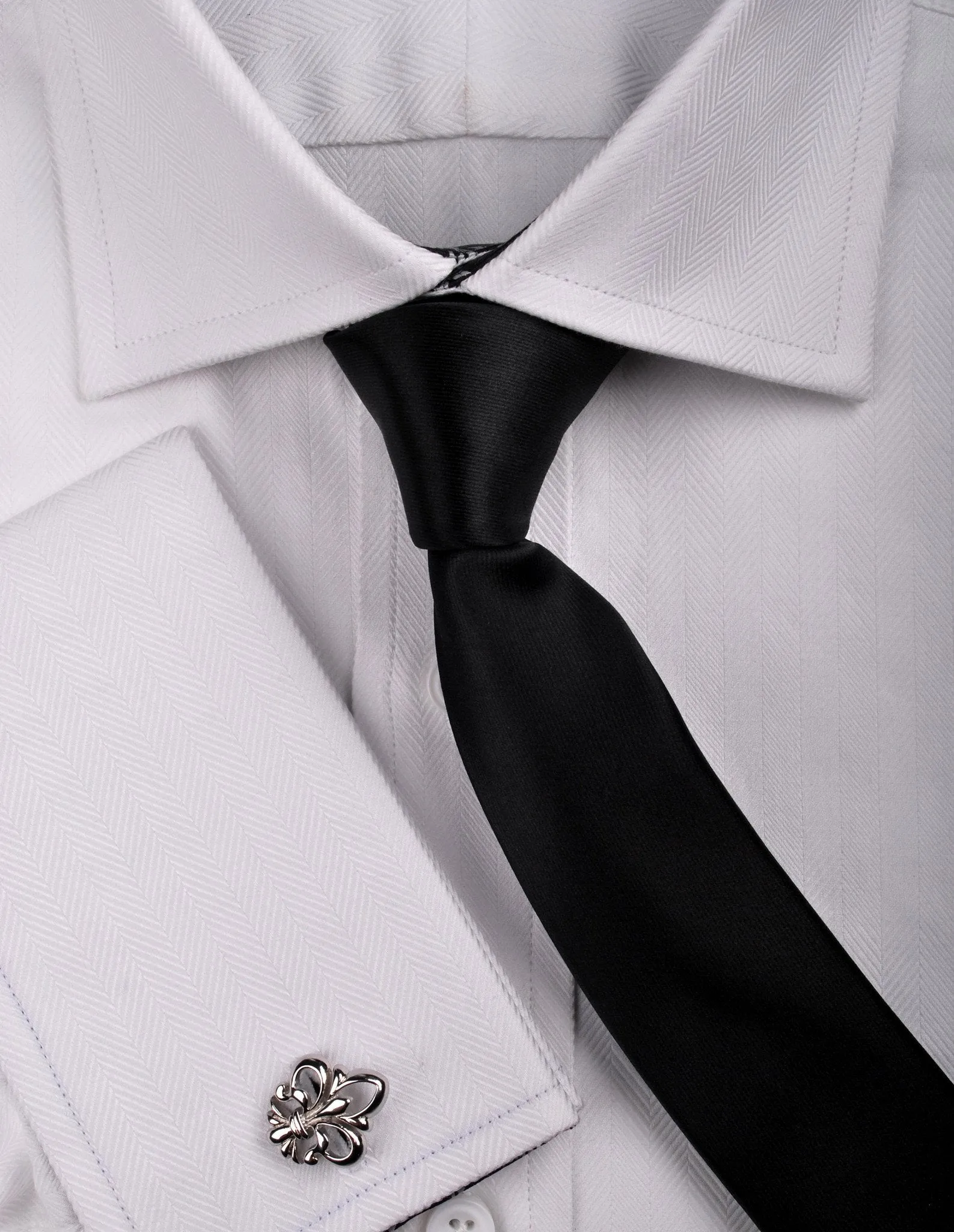 White Herringbone Twill Formal Business Dress Shirt Black Fleur-De-Lis Fashion