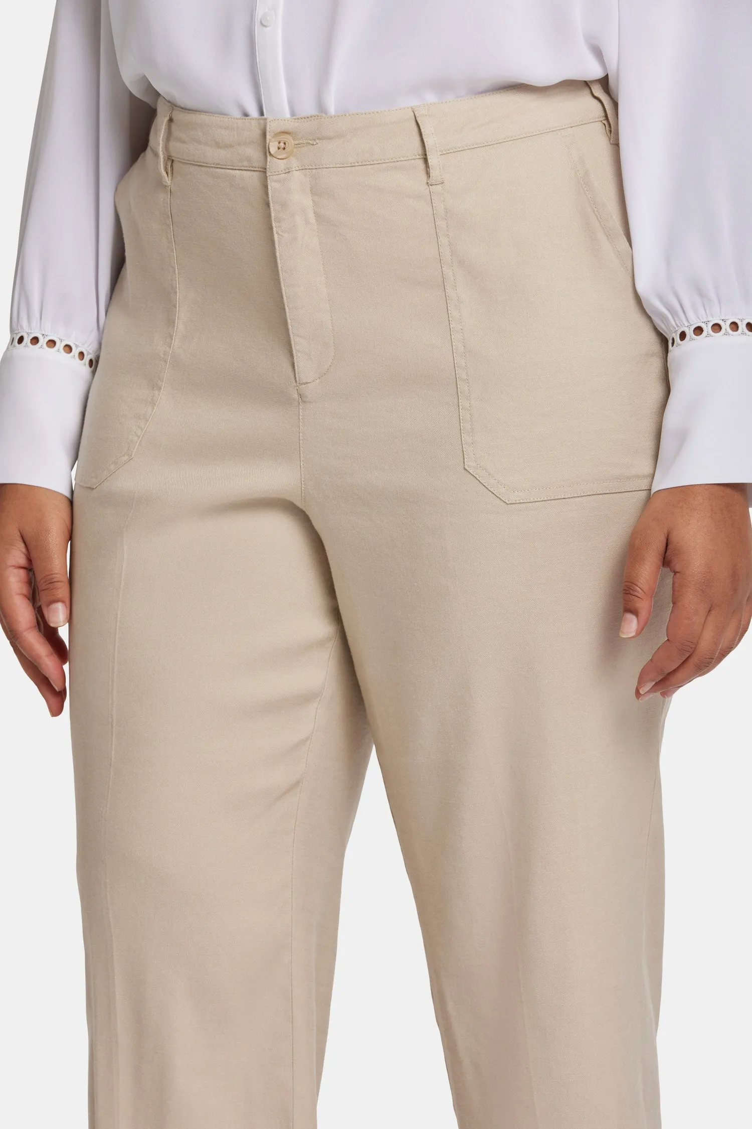 Wide Leg Cargo Capri Pants In Plus Size - Feather