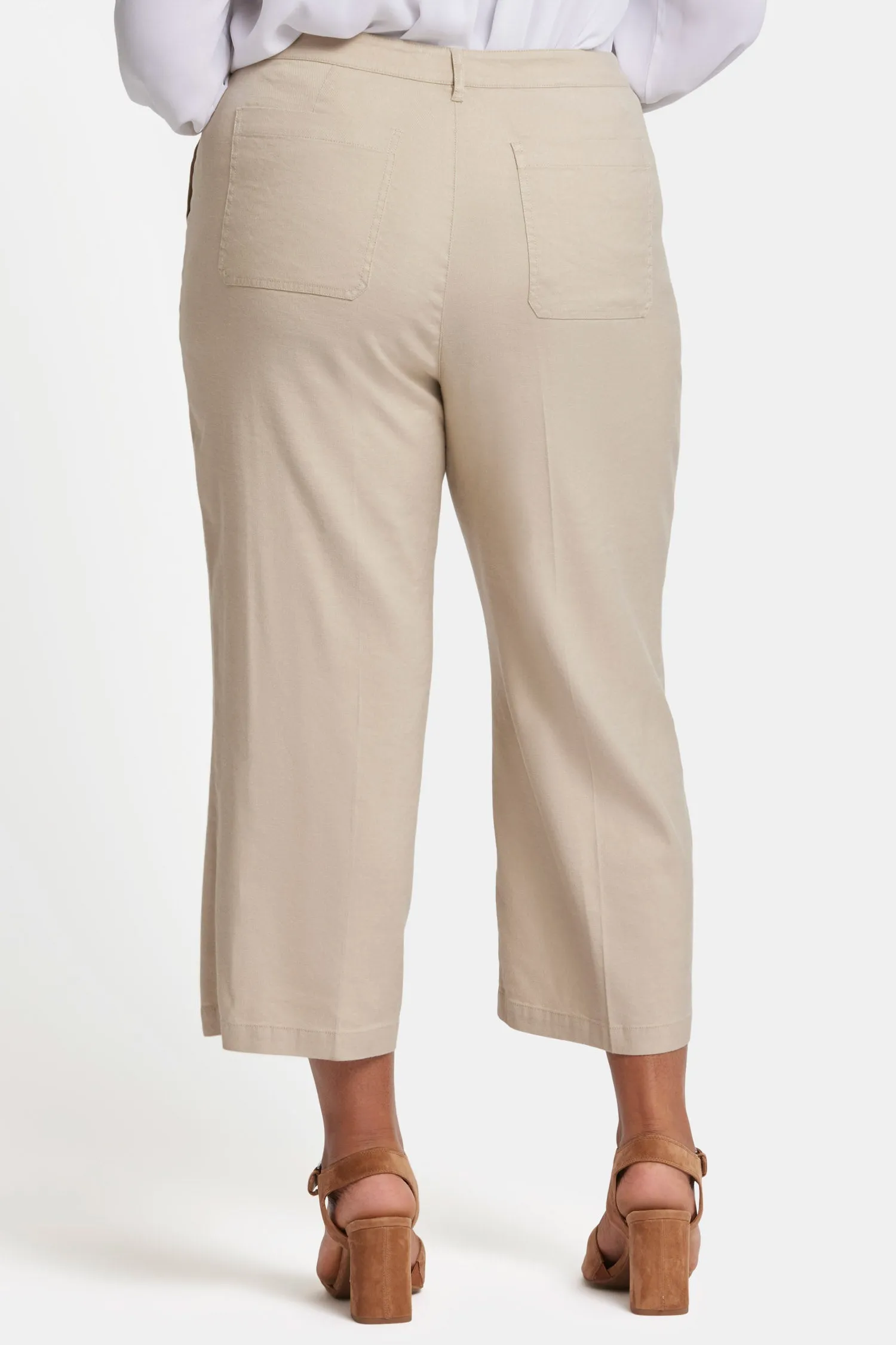 Wide Leg Cargo Capri Pants In Plus Size - Feather