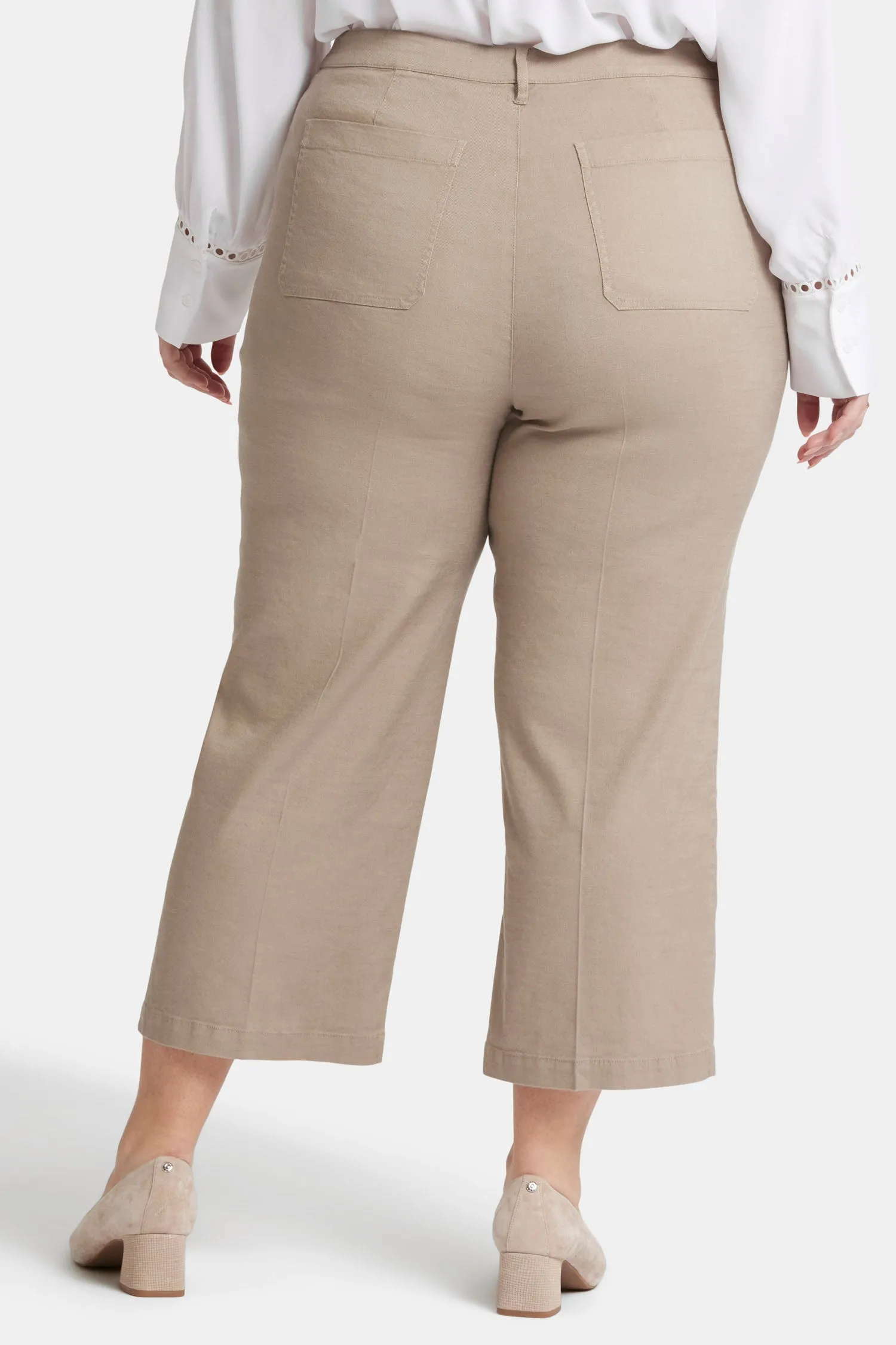 Wide Leg Cargo Capri Pants In Plus Size - Saddlewood