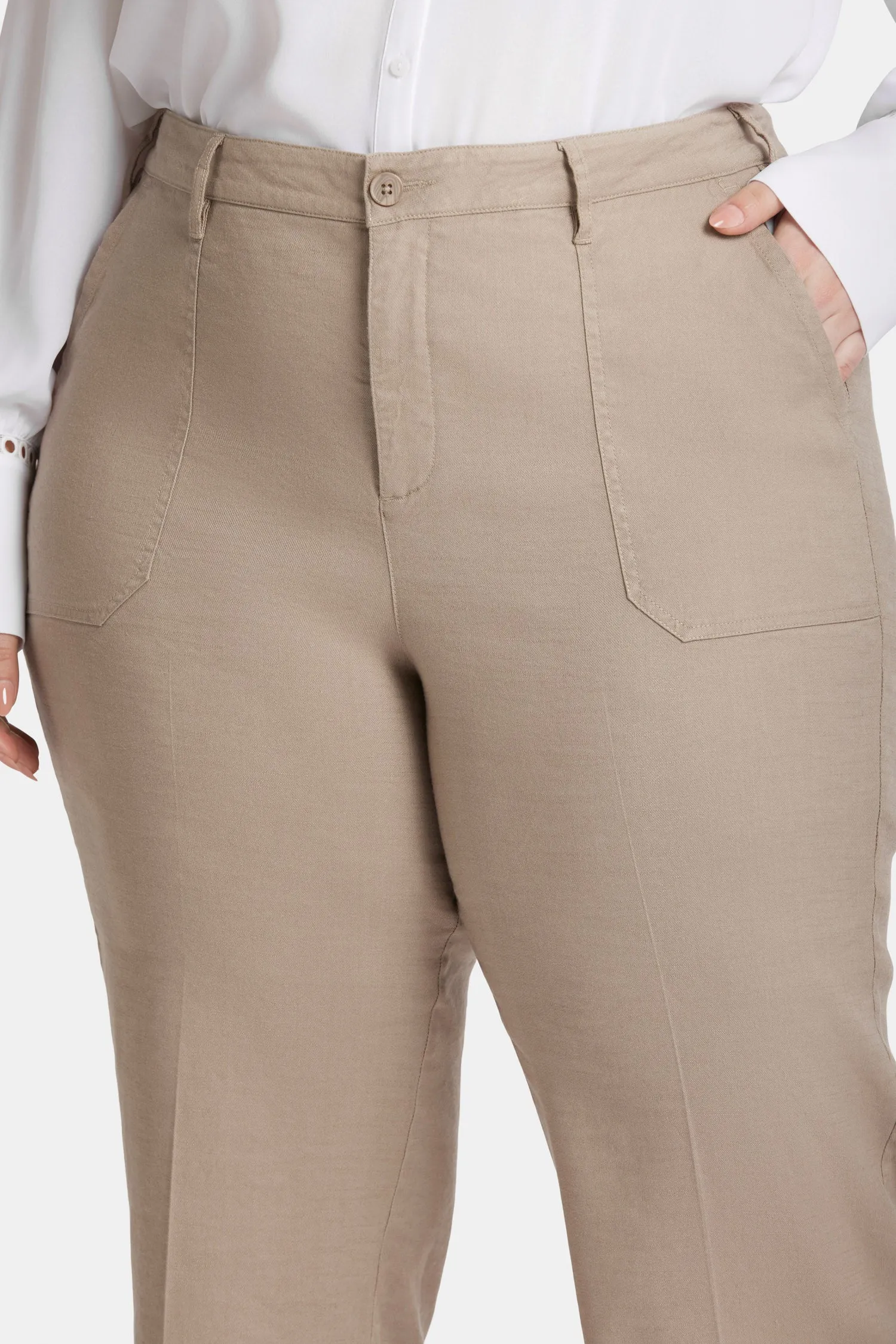 Wide Leg Cargo Capri Pants In Plus Size - Saddlewood