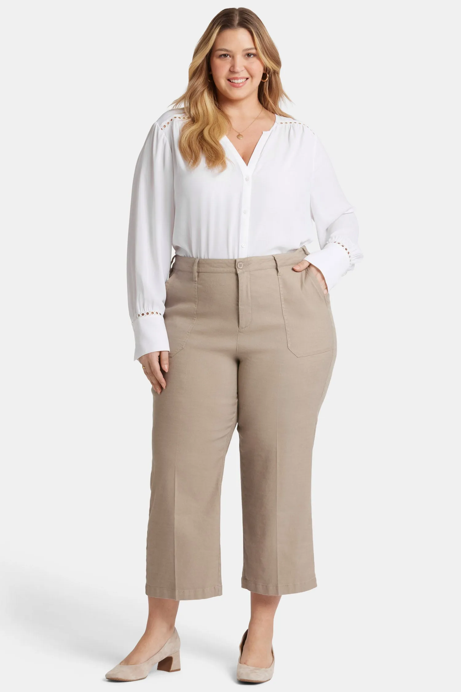 Wide Leg Cargo Capri Pants In Plus Size - Saddlewood